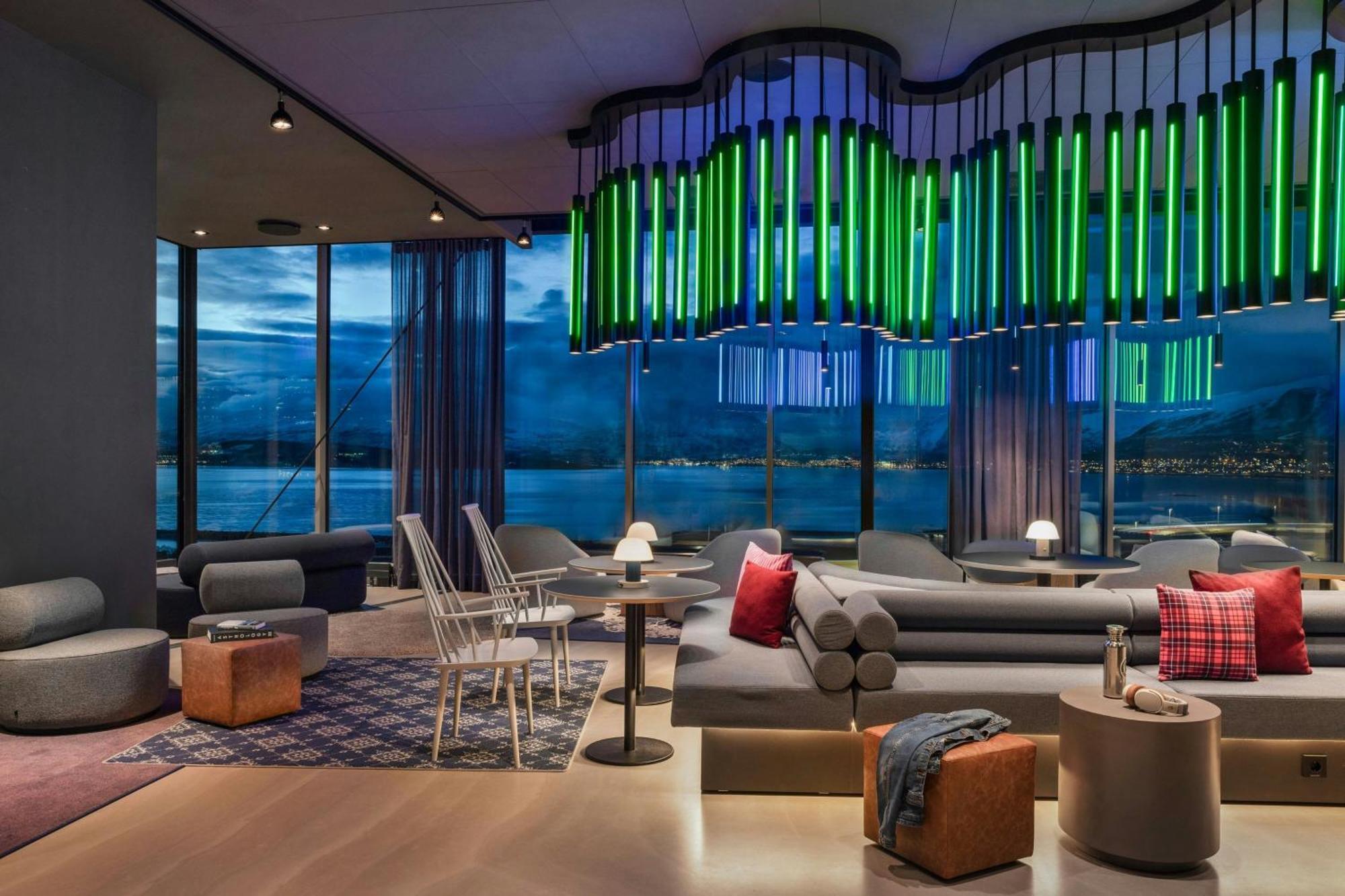 Moxy Tromso Hotel Exterior foto